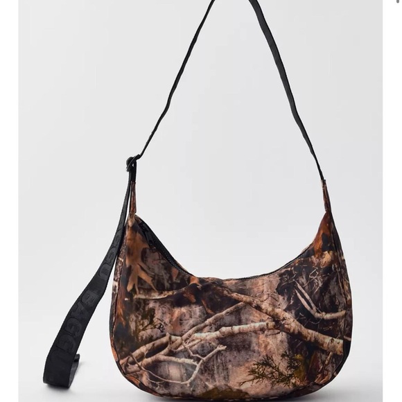 BAGGU Forest Print Crossbody Bag with Black Strap - Picture 1 of 4